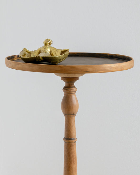 ' Mesa circular de arrime '