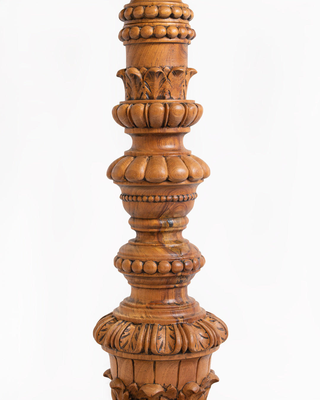 ' Mesa Estilo Clásico '