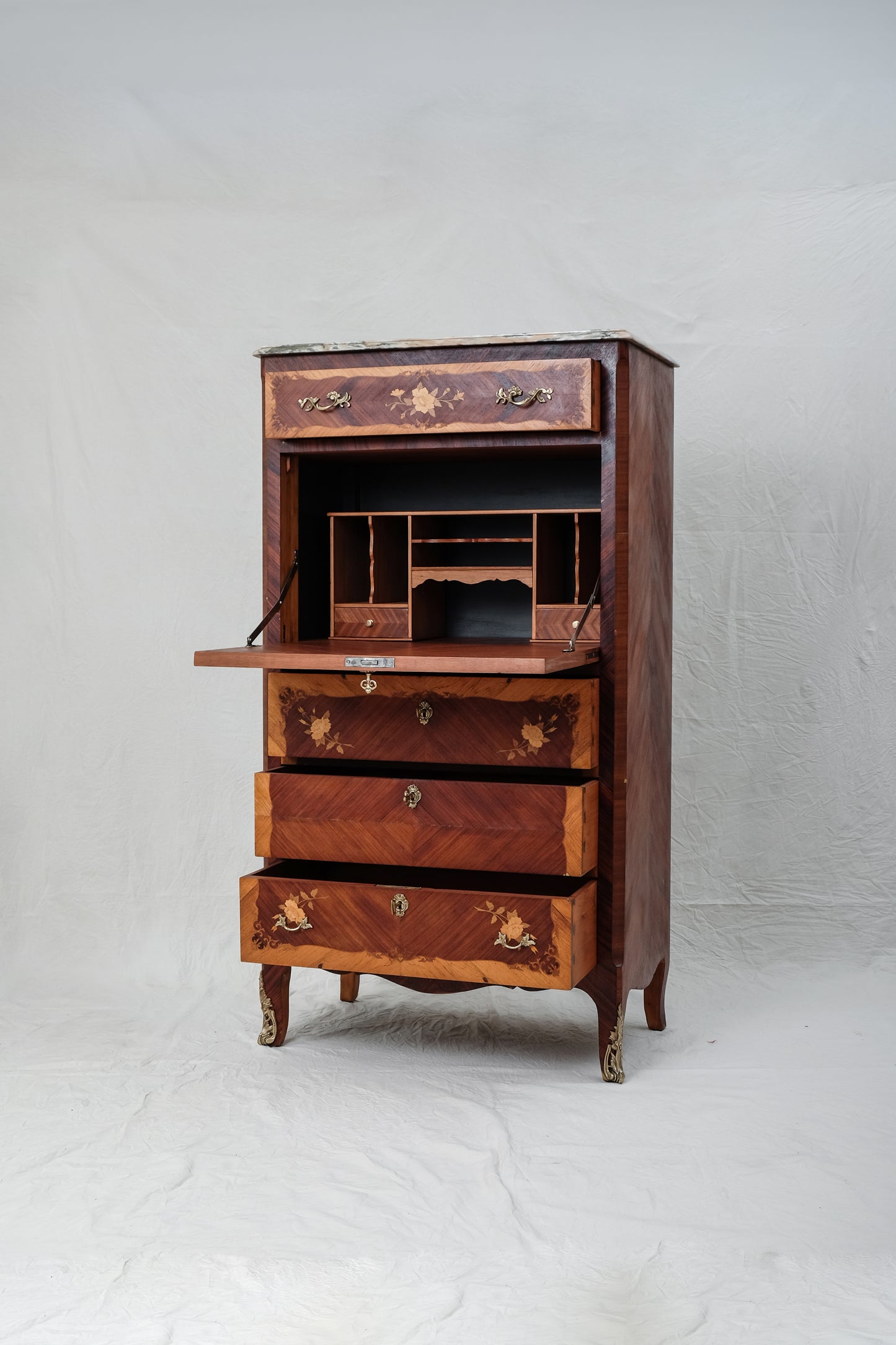 Chiffonier Luis XV