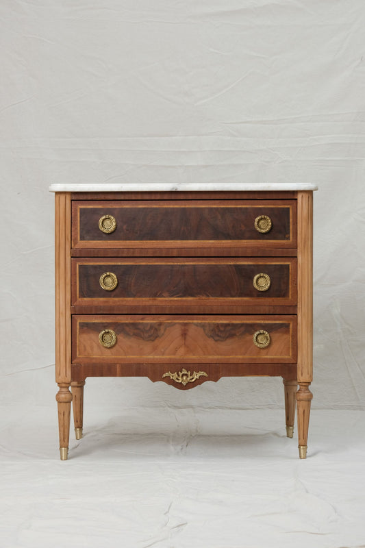 Petit Cómoda Luis XVI